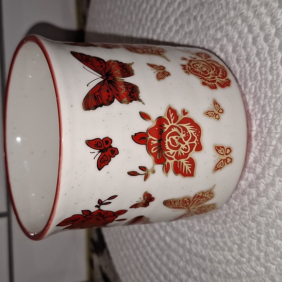 🦋 Sheffield Home Mug - Metallic Gold & Red Butterflies & Roses 🌹 - Picture 5 of 9